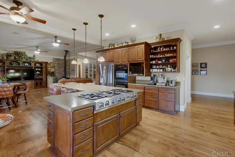 https://cdn.realtyfeed.com/cdn/127/306797842/4bf6fd9038a6ca2084ace13896f2773c.webp