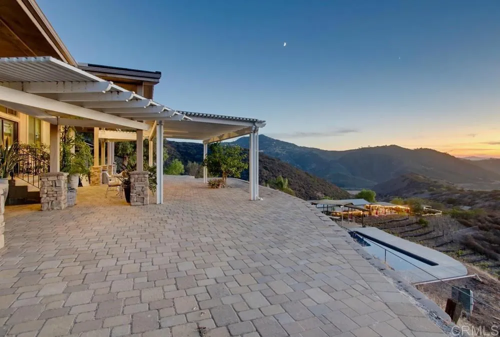 https://cdn.realtyfeed.com/cdn/127/306797842/53109818ee92d5c79c17e5a0add509d4.webp