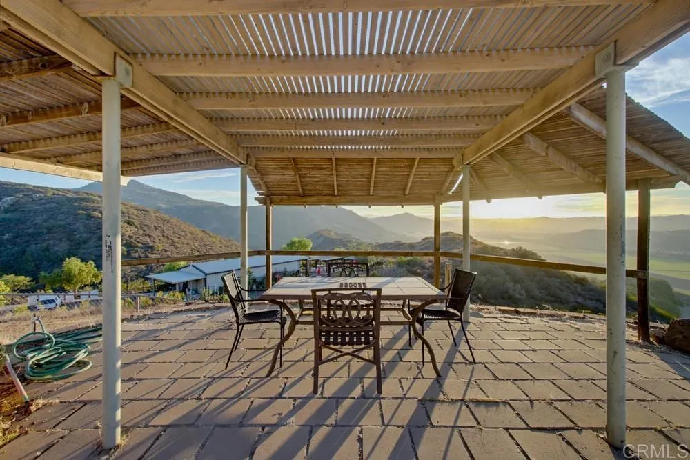https://cdn.realtyfeed.com/cdn/127/306797842/6f411df2df1870dd72371ec35d81490d.webp