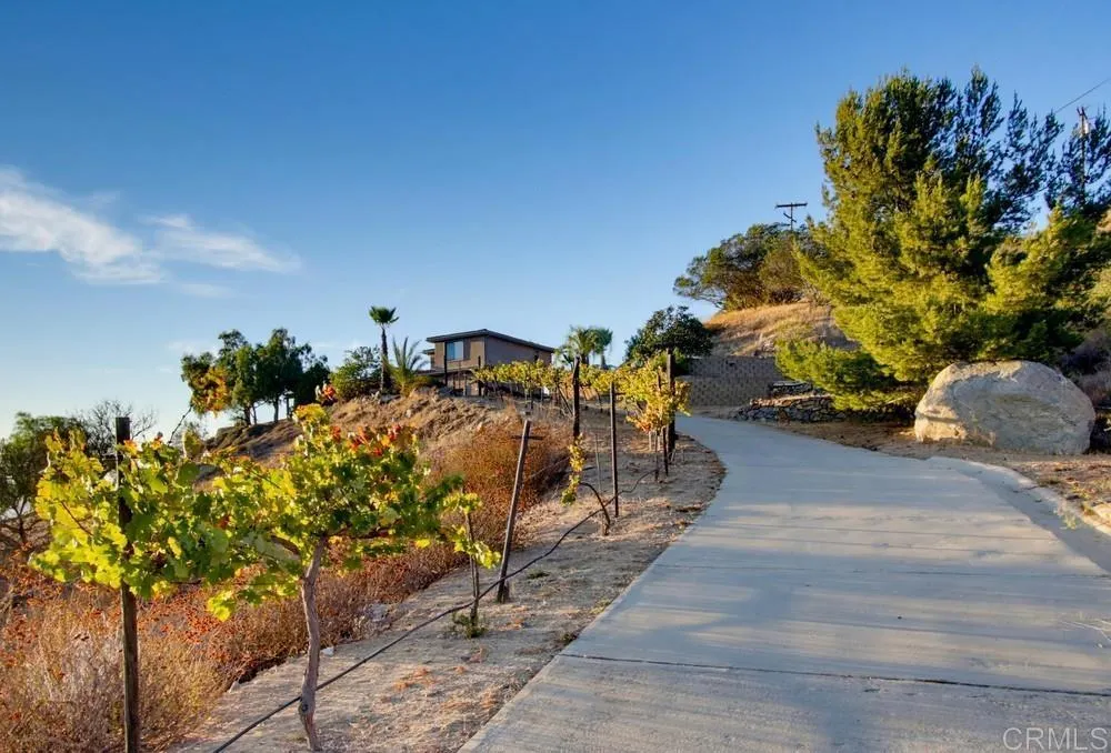 16850 Old Survey Road, Escondido, CA 92025 - Photo 4 of 59, Escondido, CA