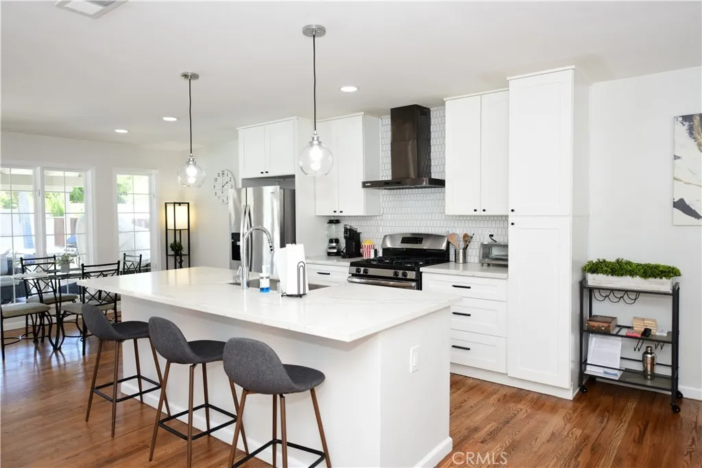 https://cdn.realtyfeed.com/cdn/127/306797851/72d1e7b3a09e9825c44e22c09248aefb.webp