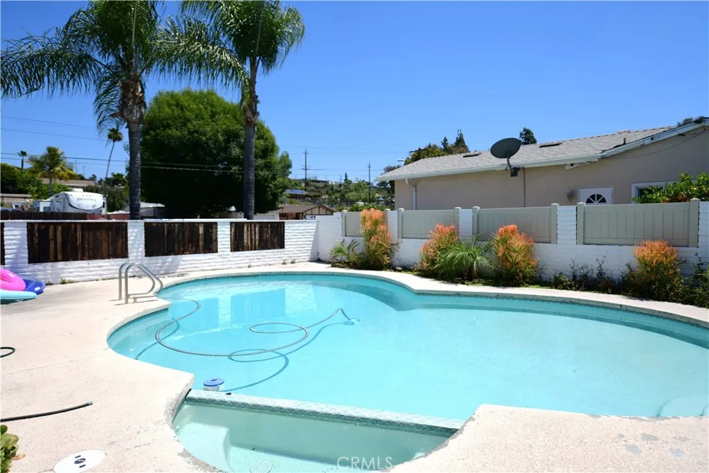 https://cdn.realtyfeed.com/cdn/127/306797851/819631cb98914aa1342b31bbb586b036.webp