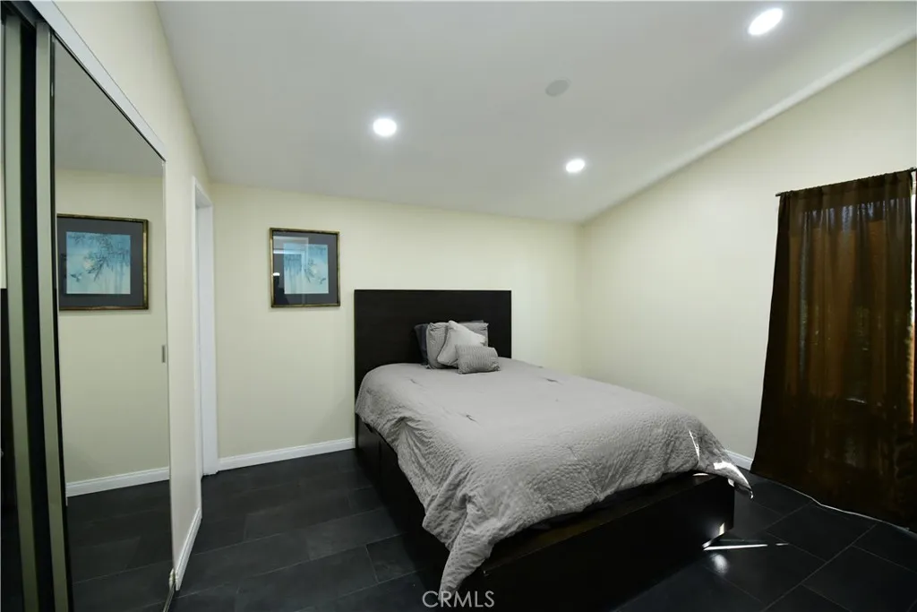https://cdn.realtyfeed.com/cdn/127/306797867/03ef91bf373bd73e0401017c1d03ef55.webp