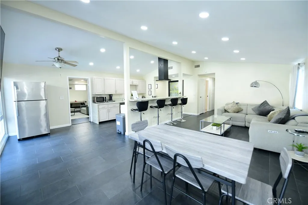 9452 Larrabee Avenue, San Diego, CA 92123 - Main photo, San Diego, CA
