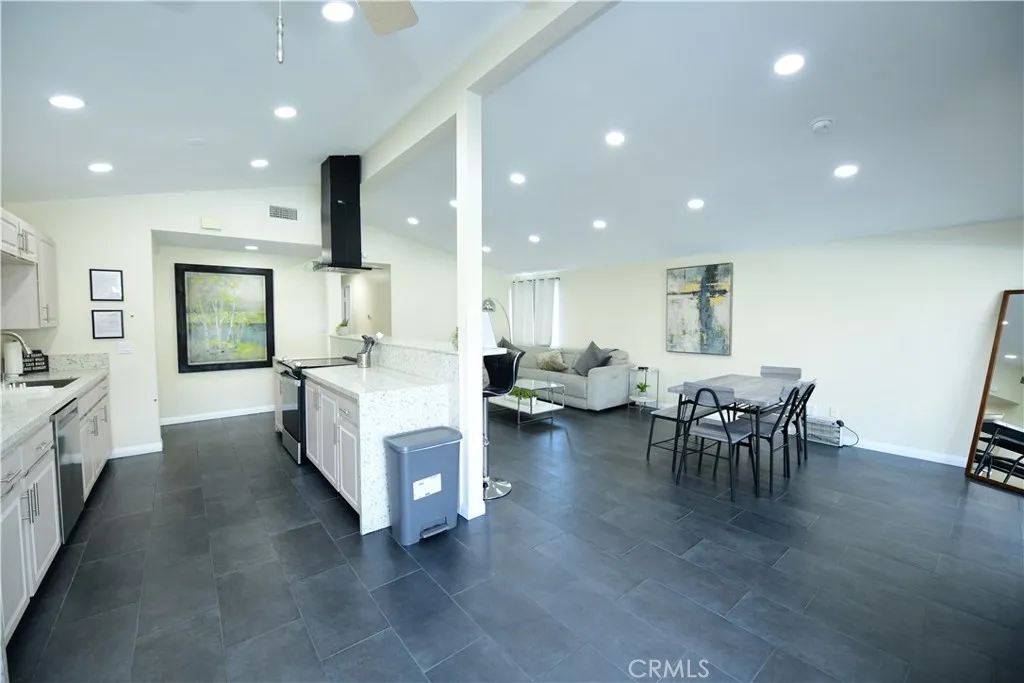 https://cdn.realtyfeed.com/cdn/127/306797867/6a3e228e04e5a892b761c5fb2c57d591.webp