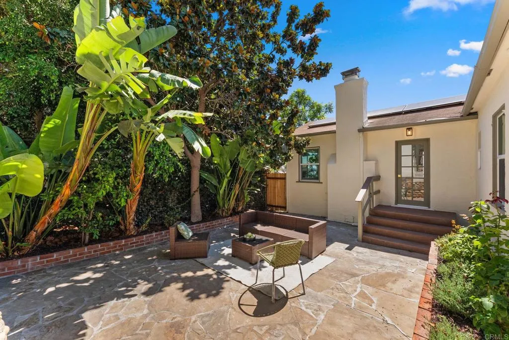 https://cdn.realtyfeed.com/cdn/127/306797936/6aa0e8d1ffc6720247b76518e96d7857.webp