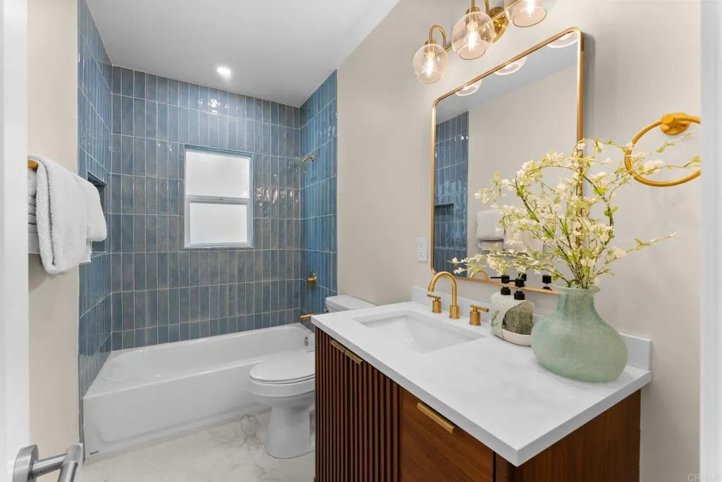 https://cdn.realtyfeed.com/cdn/127/306797936/8ee64181d8d75e390bd6b0431c71b0dd.webp