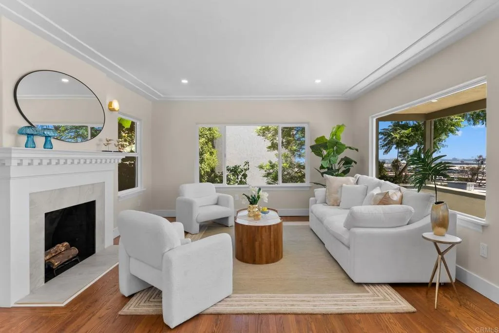 https://cdn.realtyfeed.com/cdn/127/306797936/9ef2eb4344fbfaffdcb9e2dac6b07e17.webp