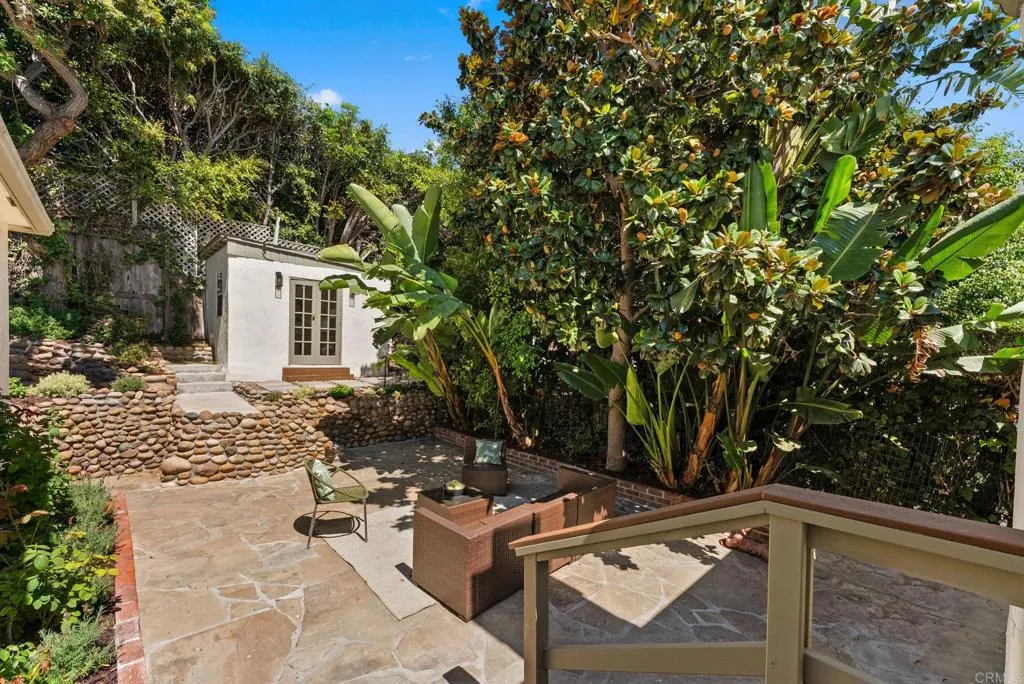 https://cdn.realtyfeed.com/cdn/127/306797936/f57f81f2172d9cf45f5f4f228030d4df.webp