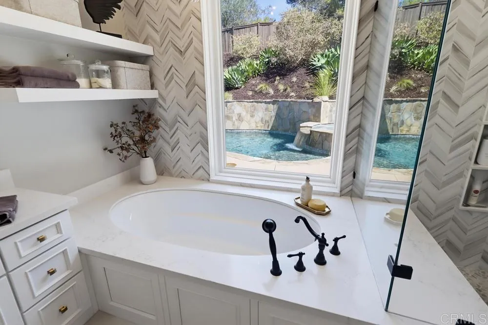 https://cdn.realtyfeed.com/cdn/127/306797940/0e9452f3a77e42690e3cf6f923f5ade8.webp