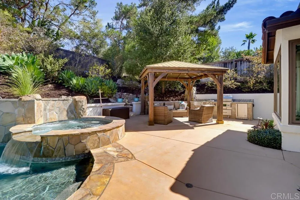 https://cdn.realtyfeed.com/cdn/127/306797940/d4a2c4a0c5b94e125f62eb5a6f4ca37f.webp
