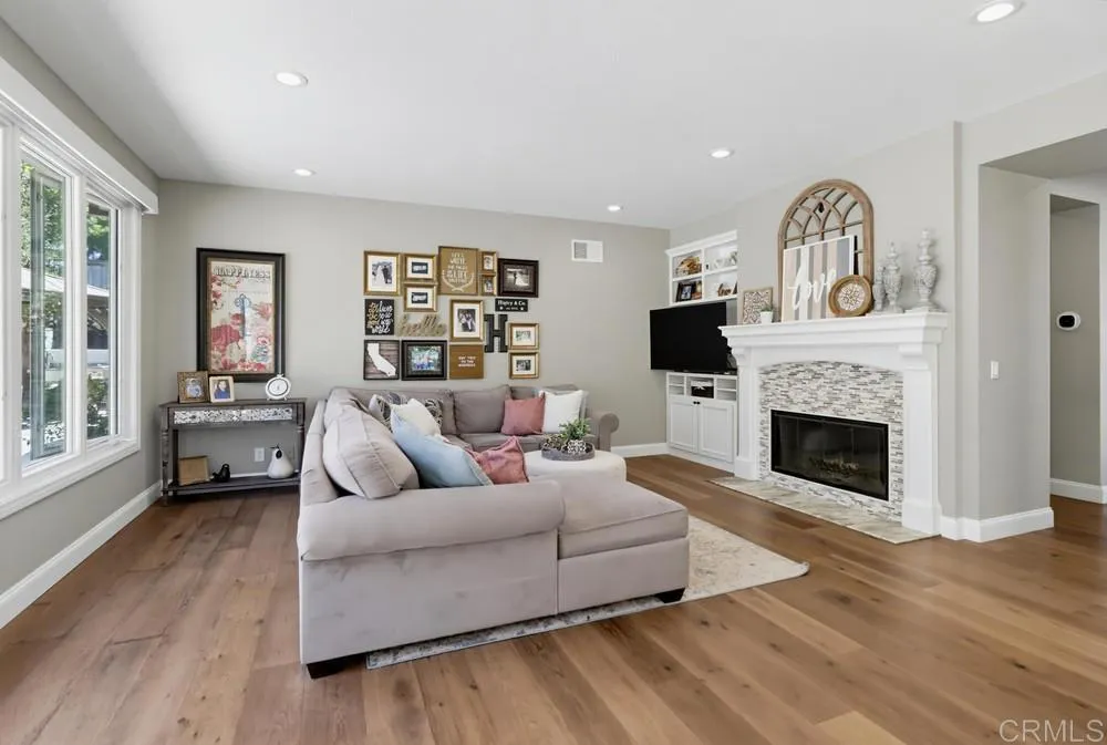 https://cdn.realtyfeed.com/cdn/127/306797940/e1652da05ae308903c37a5037ed48134.webp