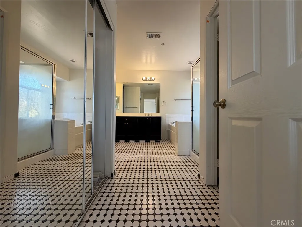 https://cdn.realtyfeed.com/cdn/127/306797968/3379612c7cfac70e363355e134bb7029.webp