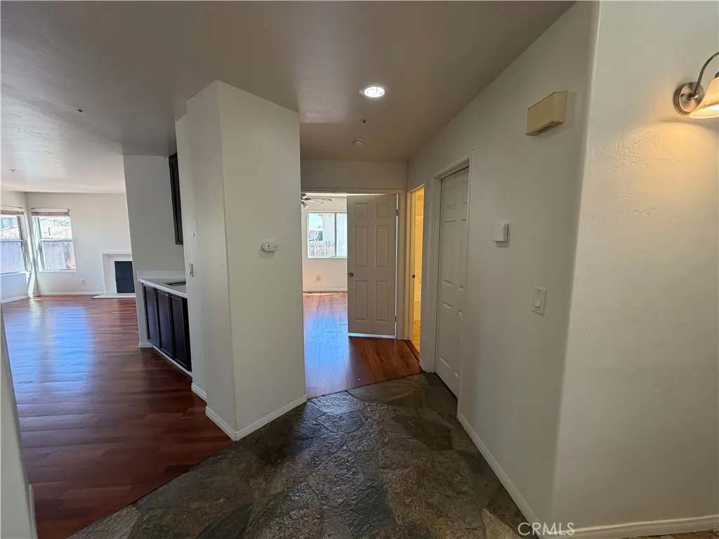 https://cdn.realtyfeed.com/cdn/127/306797968/45381a1f97b0e1135439d984a989480d.webp