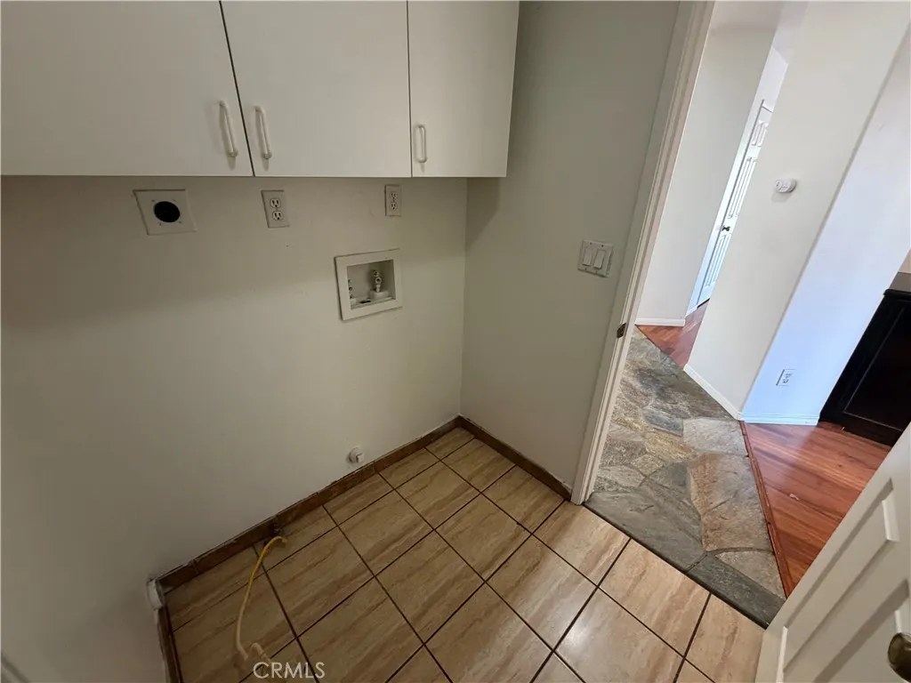 https://cdn.realtyfeed.com/cdn/127/306797968/4cbff8eb7e6cd8611c21a3c571913abd.webp