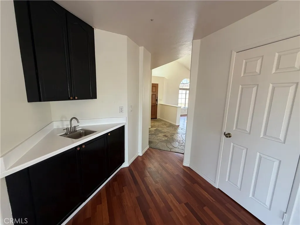 https://cdn.realtyfeed.com/cdn/127/306797968/8eb3f3e4d1abc58aa4144973dc2ae25f.webp