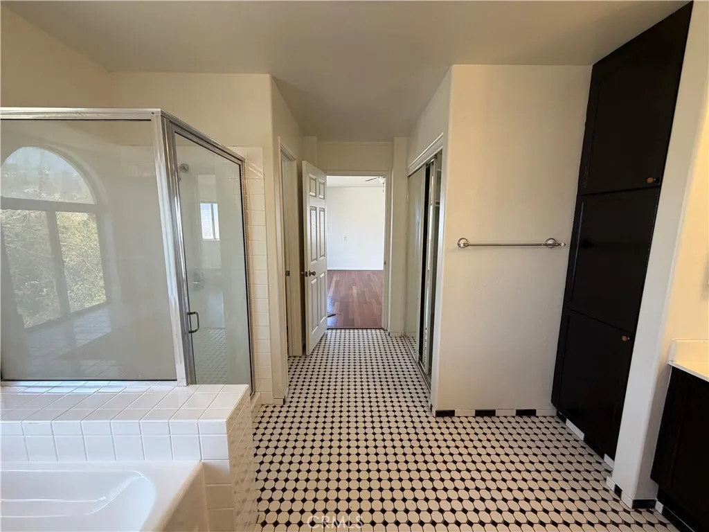https://cdn.realtyfeed.com/cdn/127/306797968/bd0a1abb467cd9ba1c7b48ad12081af6.webp