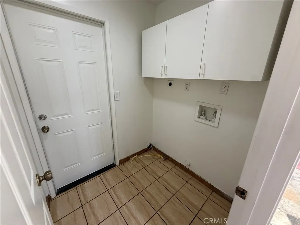 https://cdn.realtyfeed.com/cdn/127/306797968/d478b2152a1c421545c484fd7cb1f9aa.webp