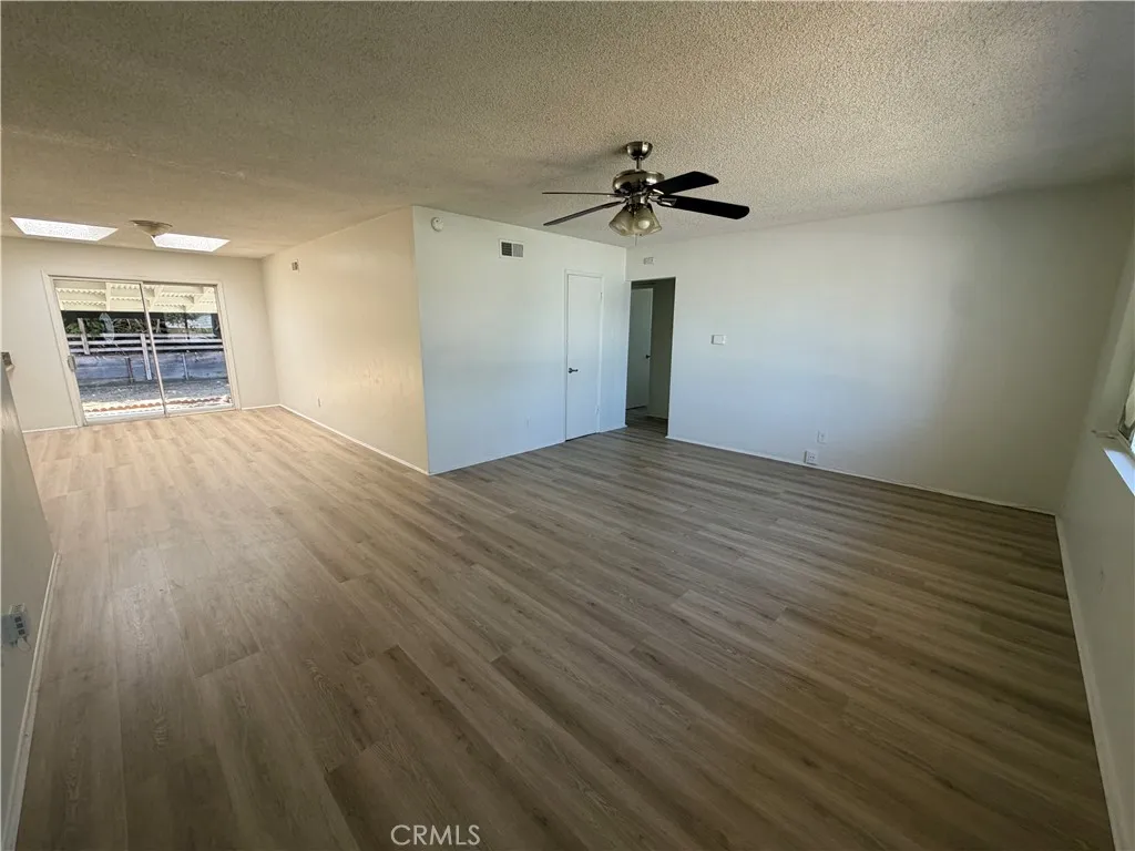 https://cdn.realtyfeed.com/cdn/127/306797974/0eaf233182a12a519130822f738b8ea4.webp