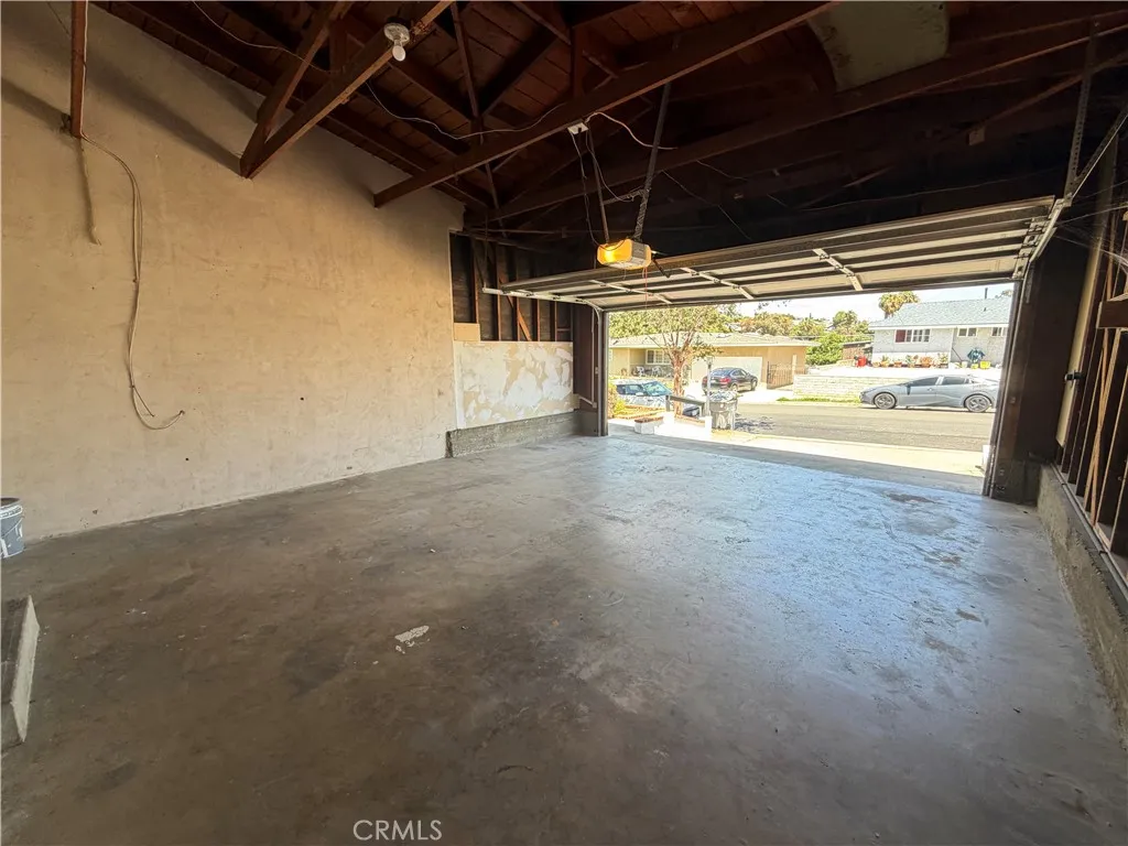 https://cdn.realtyfeed.com/cdn/127/306797974/453b676647cbc74d5be784fdd663c1ca.webp