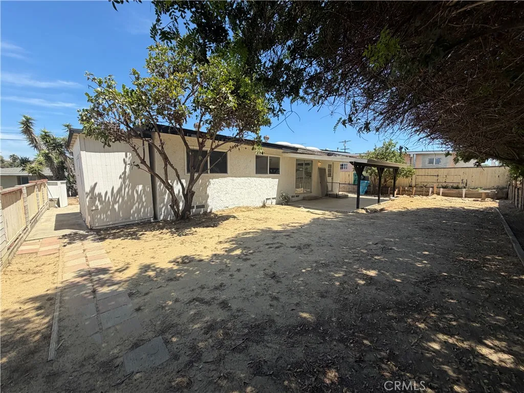 https://cdn.realtyfeed.com/cdn/127/306797974/562a8332f1867d698221f3ff8d9c8c6a.webp