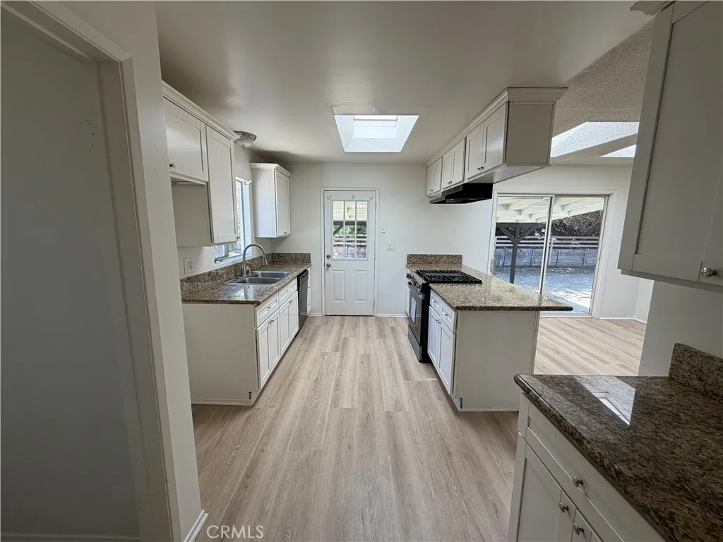 https://cdn.realtyfeed.com/cdn/127/306797974/7214ccda42a95714f893183bd26167bb.webp