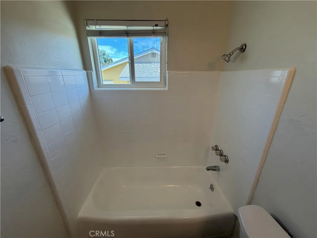 https://cdn.realtyfeed.com/cdn/127/306797974/ba0fece2c308eb045734a55e0309b05d.webp