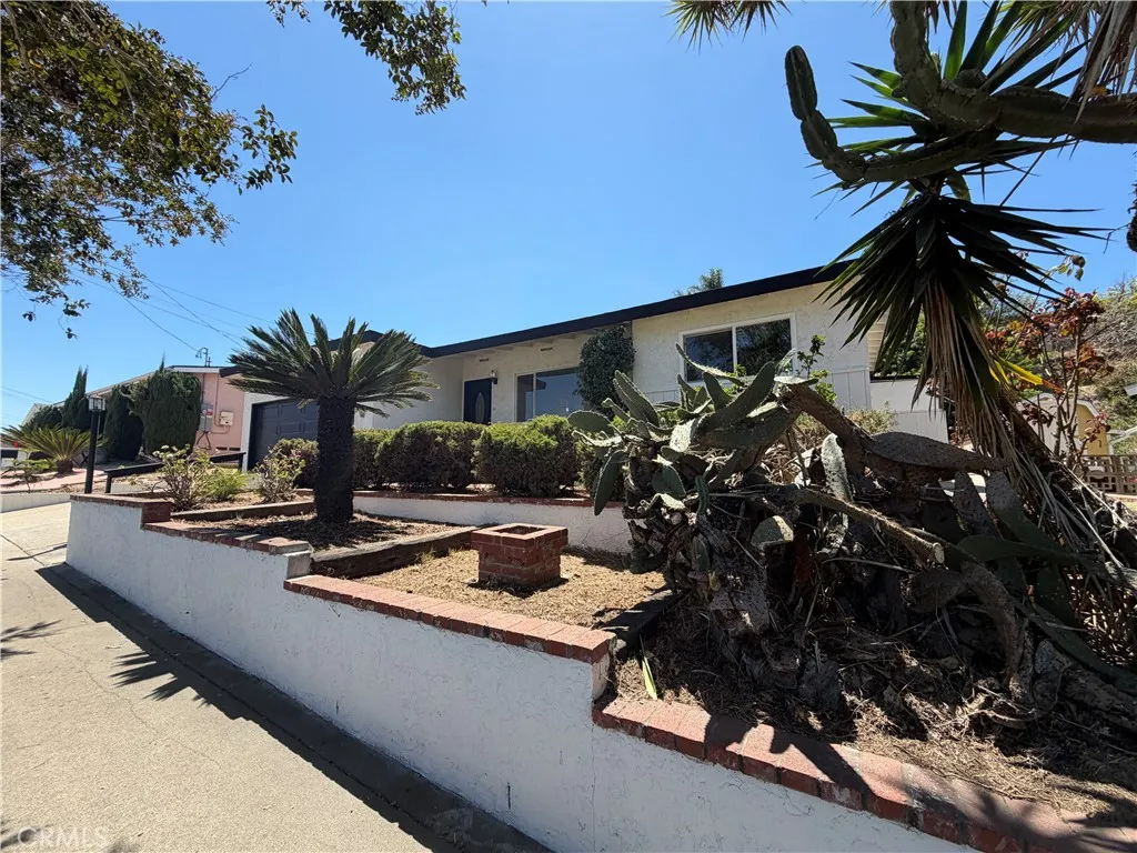 2204 Calle Tortuosa, San Diego, CA 92139 - Photo 2 of 37, San Diego, CA