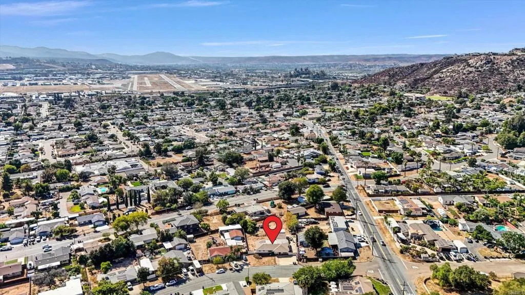https://cdn.realtyfeed.com/cdn/127/306797982/0d876948f260f2e74e2e163fdb349818.webp