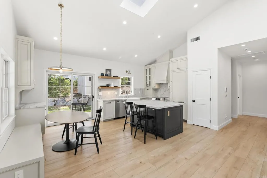 6108 Mimulus, Rancho Santa Fe, CA 92067 - Photo 5 of 16, Rancho Santa Fe, CA