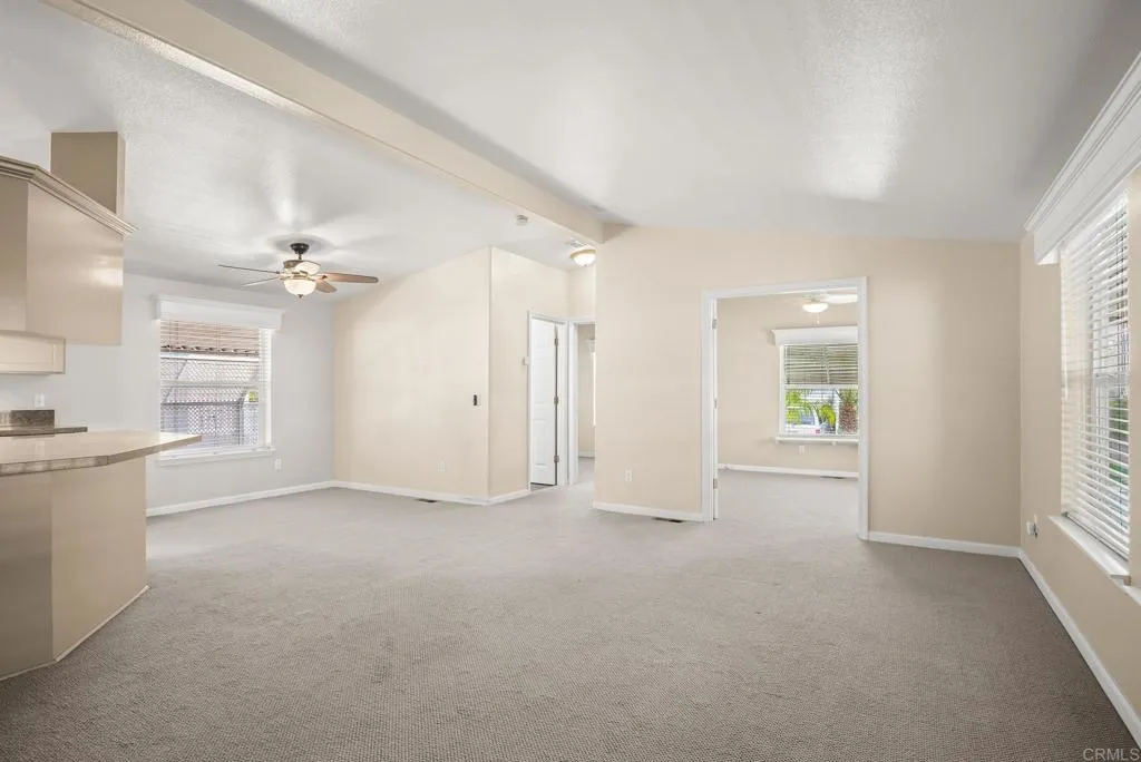 https://cdn.realtyfeed.com/cdn/127/306798017/38f8bbd7c696d393070a4489327aa731.webp