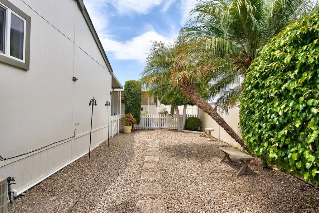 https://cdn.realtyfeed.com/cdn/127/306798017/6305d9f905fd8cc94a2ea61b10e7f382.webp