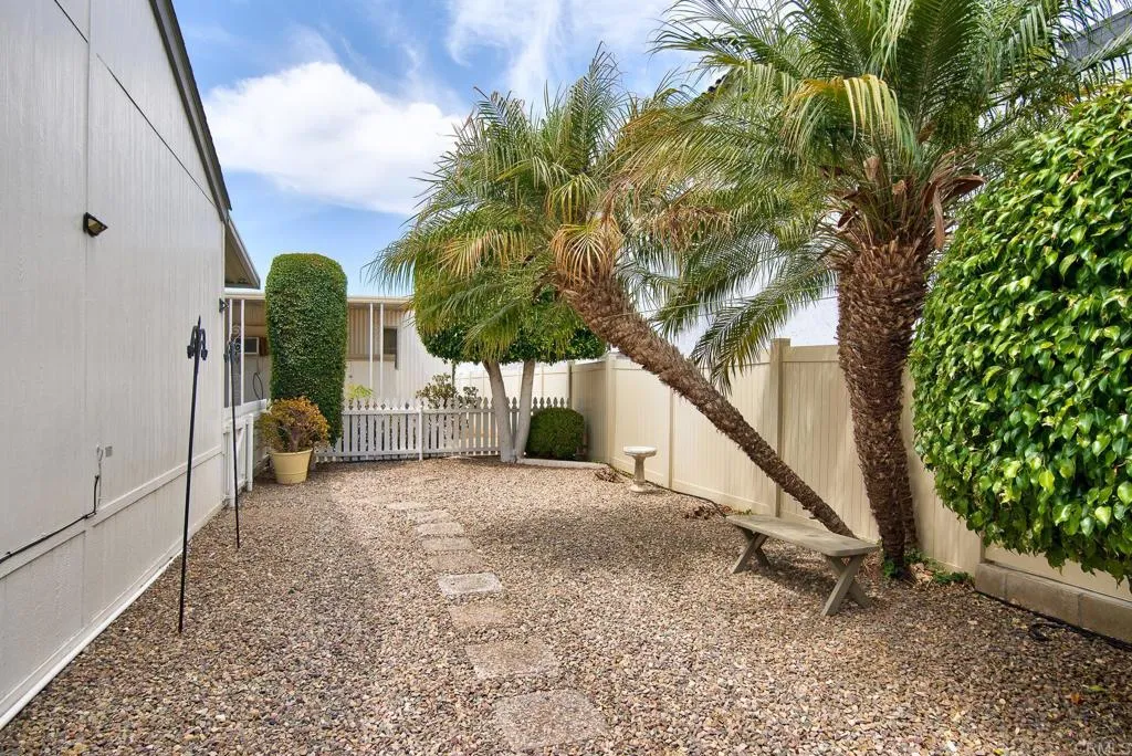 https://cdn.realtyfeed.com/cdn/127/306798017/a804a70c46e27403cff98989ee3b8ba8.webp