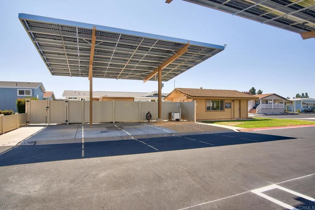 https://cdn.realtyfeed.com/cdn/127/306798017/c5452a5e1fb27fb57e33f1203c21453d.webp