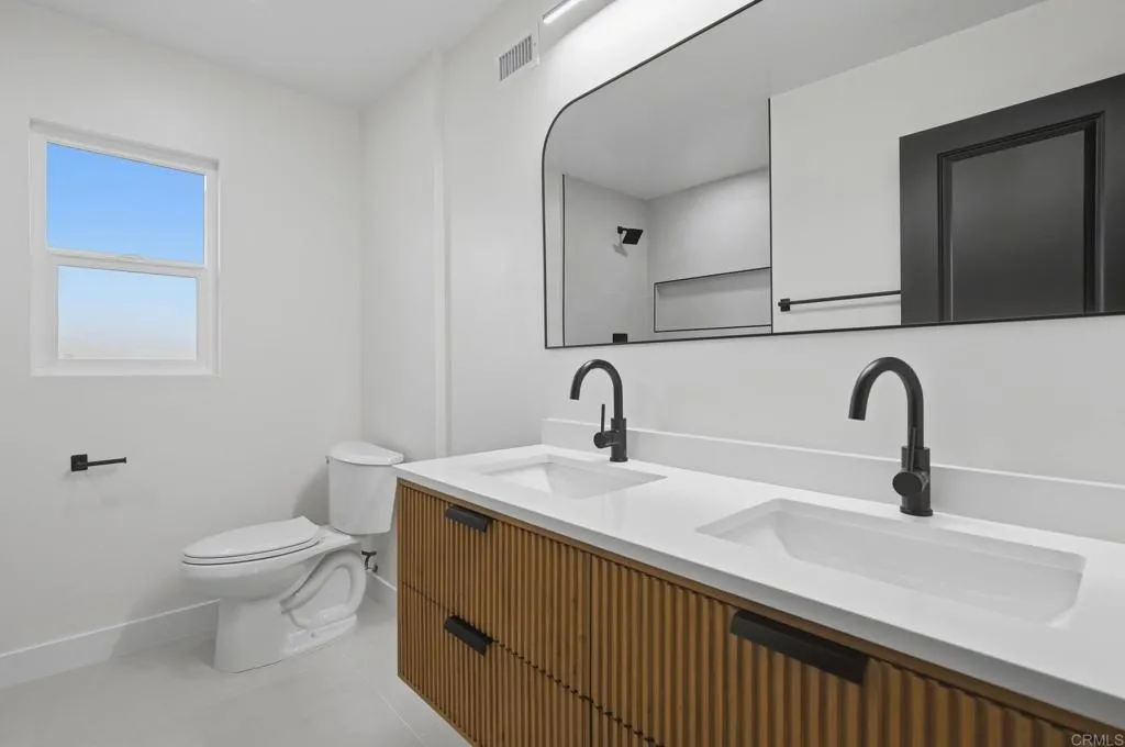 https://cdn.realtyfeed.com/cdn/127/306798083/29cce0cd7b85031831aa2f8f70cce358.webp