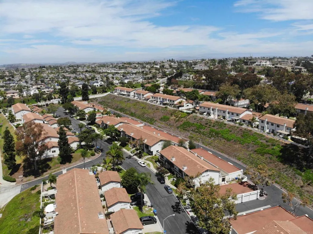 https://cdn.realtyfeed.com/cdn/127/306798093/bf6edf9b6c142da24e21f88849057ed6.webp