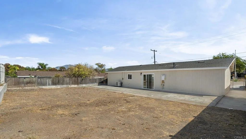 https://cdn.realtyfeed.com/cdn/127/306798151/c4369f5b4cedb22aed0f8d8e198e2b86.webp