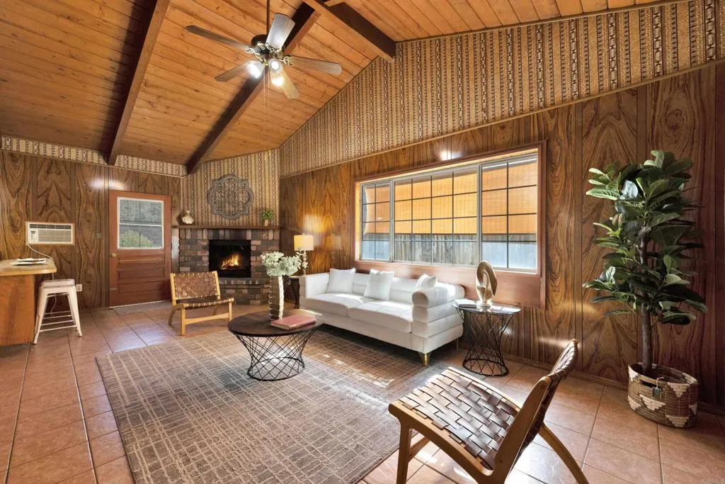 https://cdn.realtyfeed.com/cdn/127/306798152/1e89126ae3aa98c0dbf425475d964079.webp