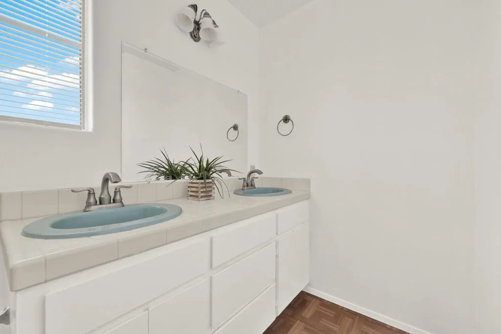https://cdn.realtyfeed.com/cdn/127/306798152/74849374f52c8d1249815b6da29d9f44.webp