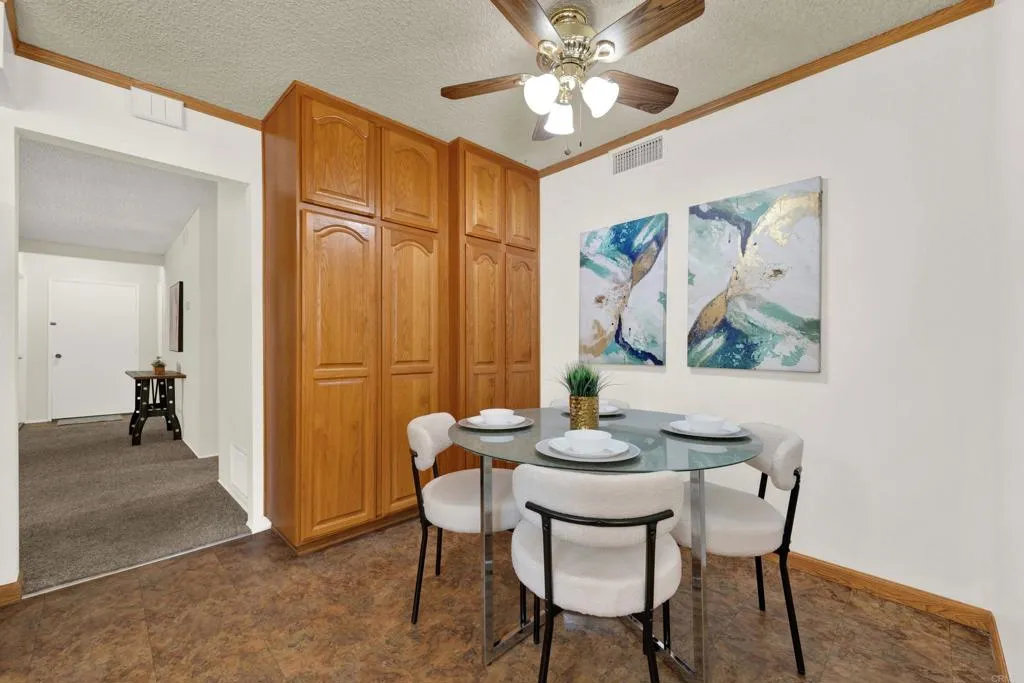 https://cdn.realtyfeed.com/cdn/127/306798152/783f3d2fae8b2c21b54426eb913251d1.webp