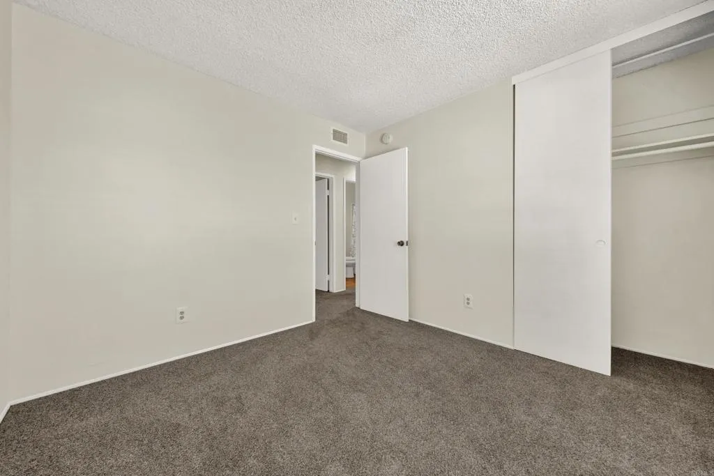 https://cdn.realtyfeed.com/cdn/127/306798152/a63984dbb9bedb3dc6dbd2589916f901.webp