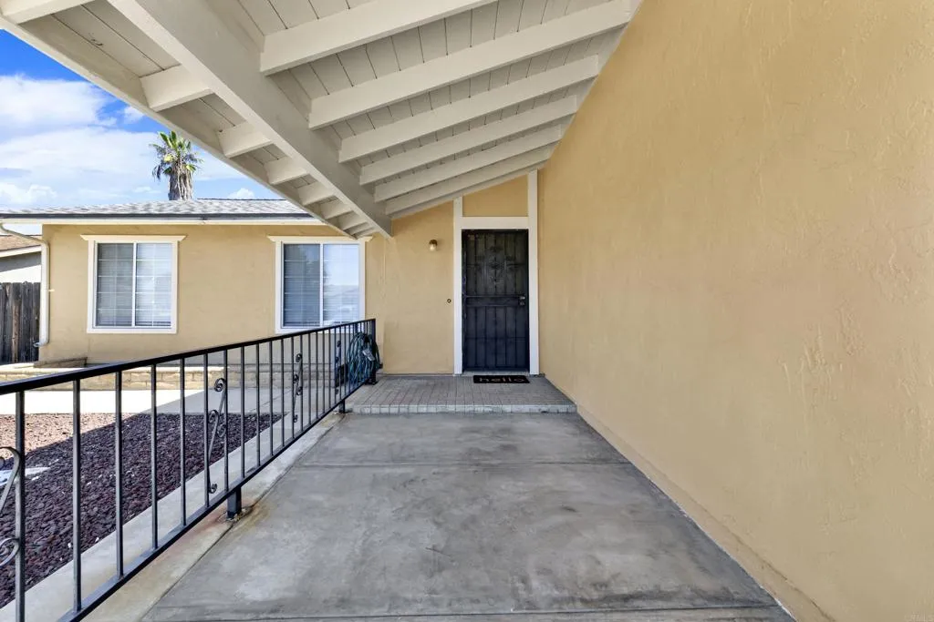https://cdn.realtyfeed.com/cdn/127/306798152/a7417ef203219db3ba11edcb2a556fae.webp