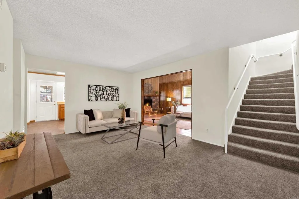 https://cdn.realtyfeed.com/cdn/127/306798152/ab2e63ae43b061284ed2094d74d5400a.webp
