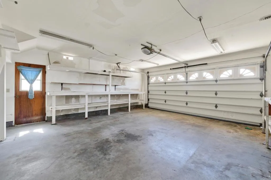 https://cdn.realtyfeed.com/cdn/127/306798152/dc46bbe7e2fc154f870b7fc83ef570ee.webp