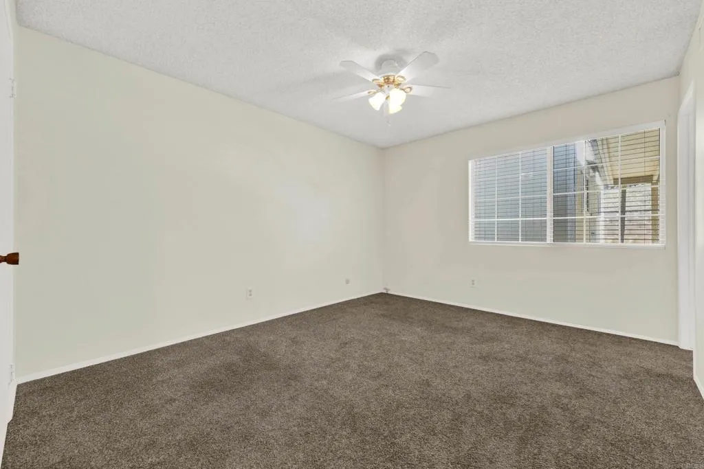 https://cdn.realtyfeed.com/cdn/127/306798152/f493a0f813c55c1562874e38c38894c1.webp