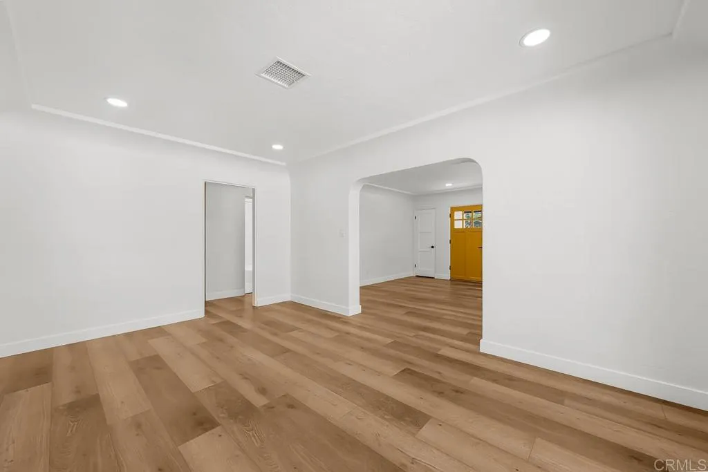 https://cdn.realtyfeed.com/cdn/127/306798155/61b678ca6f9fa6f0d45aba2b39050be9.webp