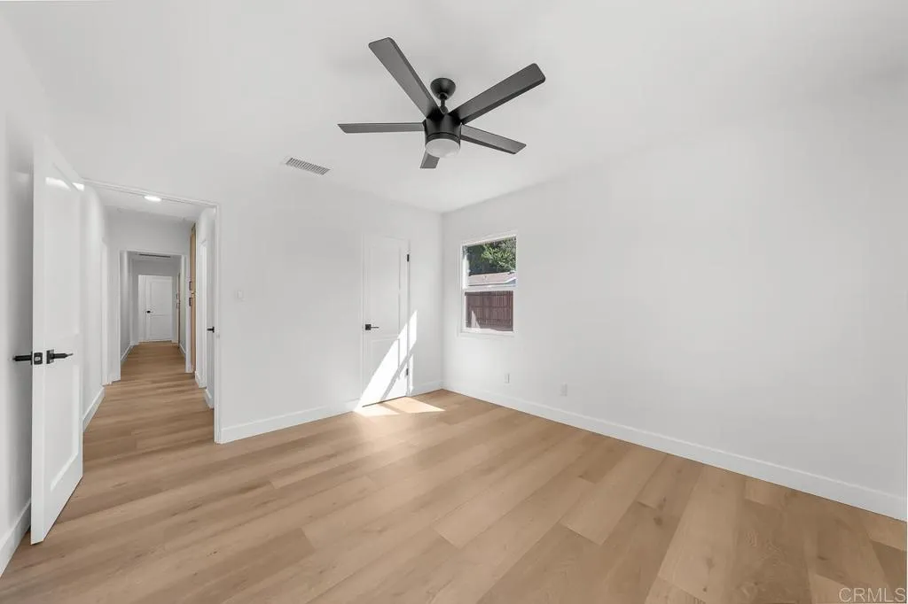 https://cdn.realtyfeed.com/cdn/127/306798155/7ec88e0b9add0cd8747635cc4e97840b.webp