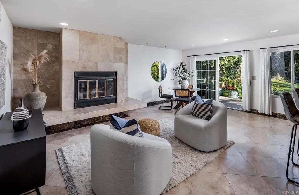 https://cdn.realtyfeed.com/cdn/127/306798290/2ea3c528ea721c6a61580c6271d10249.webp