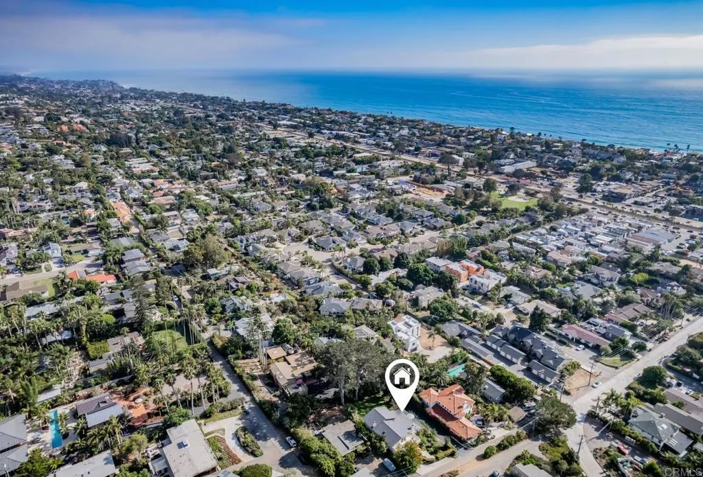 https://cdn.realtyfeed.com/cdn/127/306798290/83ed03332f237f8c7abdf0b2f149e519.webp