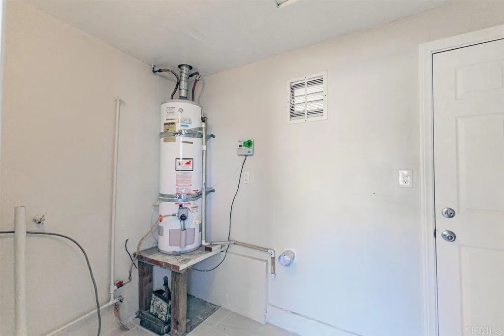 https://cdn.realtyfeed.com/cdn/127/306798299/579c1a1429ed5d10cf52614942b5c095.webp